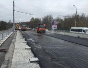 Реконструкция первомайского моста через р. Десня в Бежицком районе г. Брянска. Устройство асфальтобетонного покрытия.